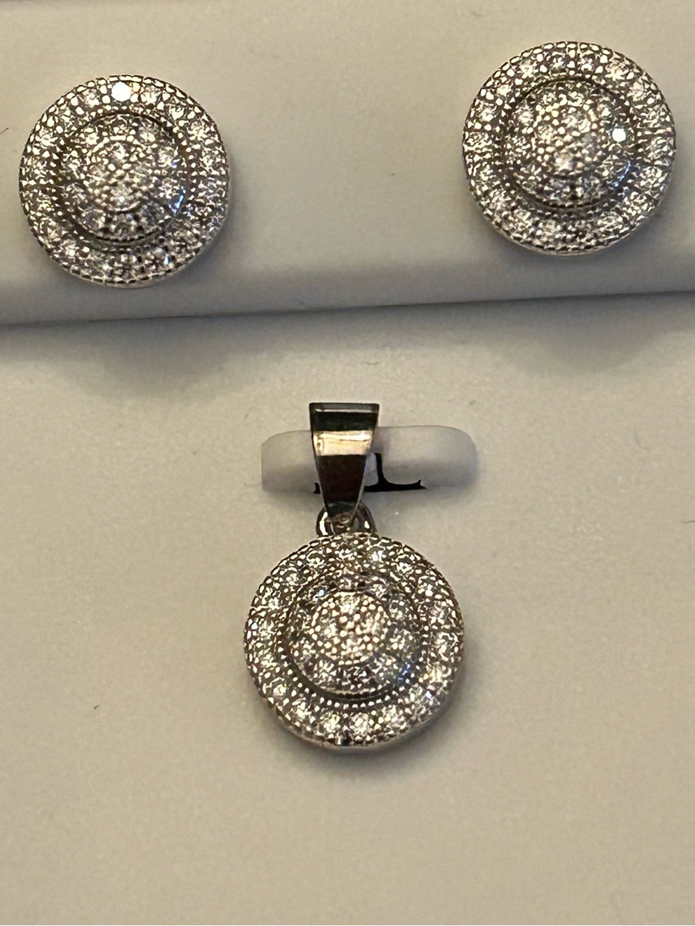 1.00CTW Round Pavé Moissanite 💎Necklace Pendant & Stud Earrings Set 925 SSilver